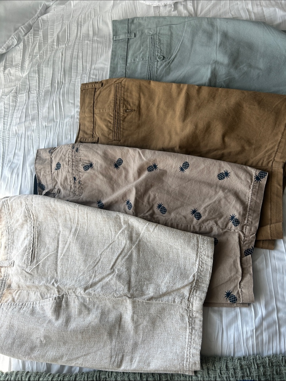 Men's 32 Casual Shorts Bundle in sage slim, Tan, Khaki linen & Pineapple Print